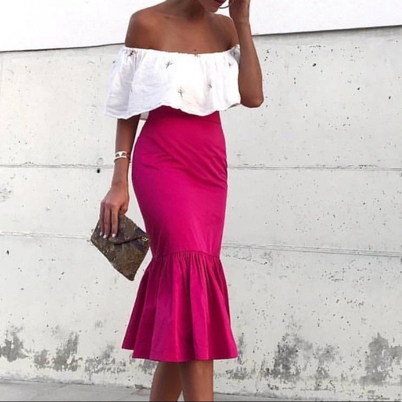 Zara Dresses & Skirts - Zara skirt size small